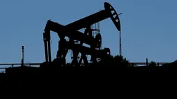 МЭА: 325 млн баррелей резервной нефти высвобождены, ещё 75 млн - на очереди